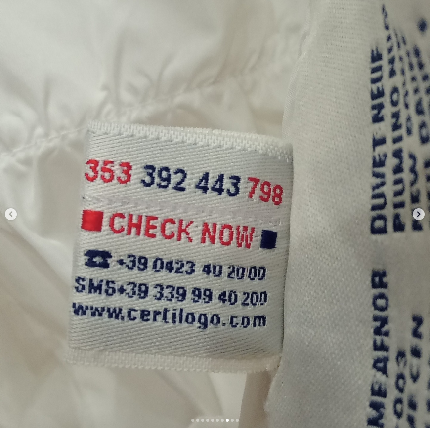 Original Moncler Baby Enfant Pure White Down Snowsuit with Real Fur & Booties (6-9 Months / 68-74 cm)