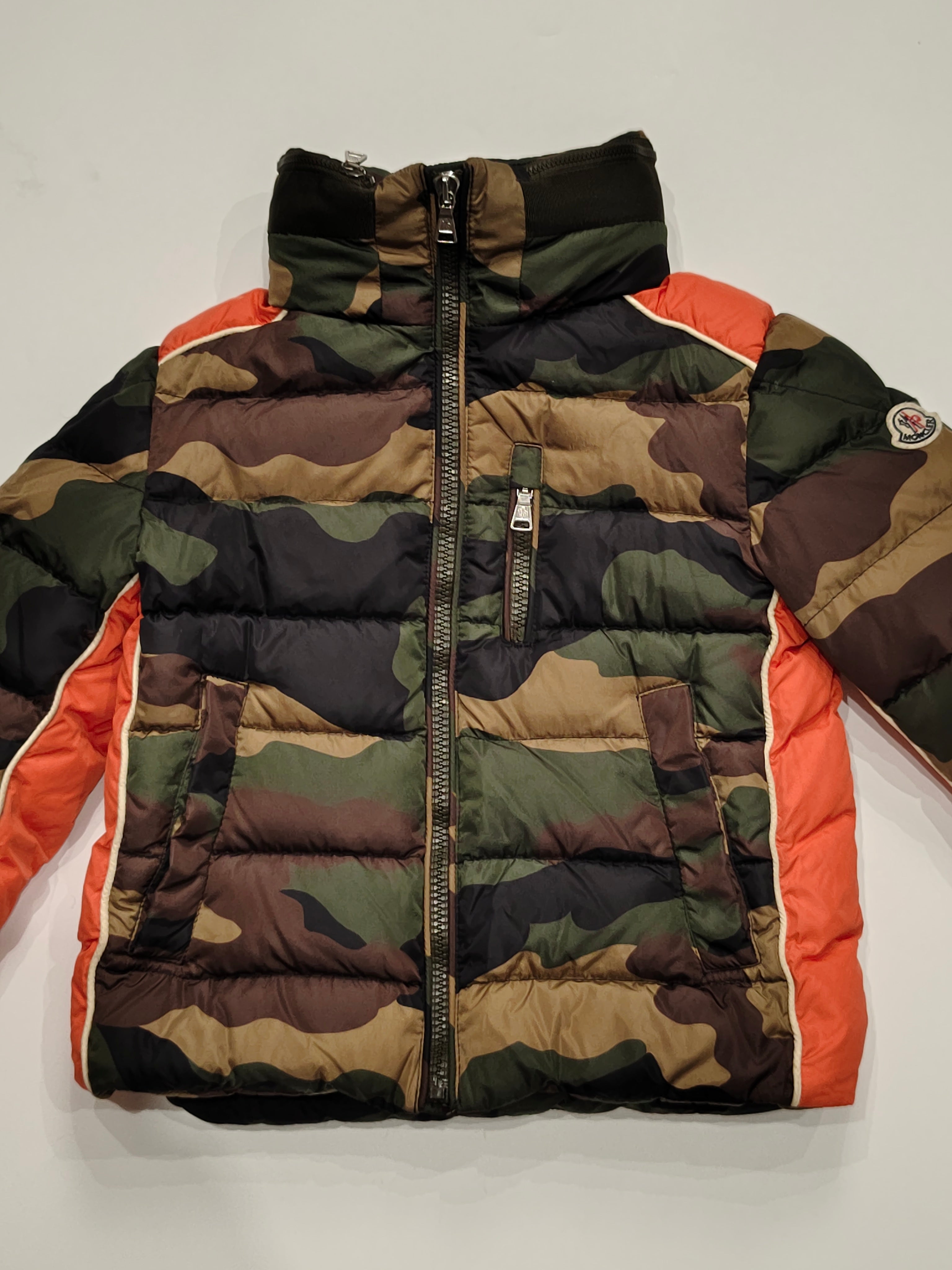 Original Moncler Enfant "Bremes" Kids Luxury Camouflage Down Jacket (6 Years / 116 cm)