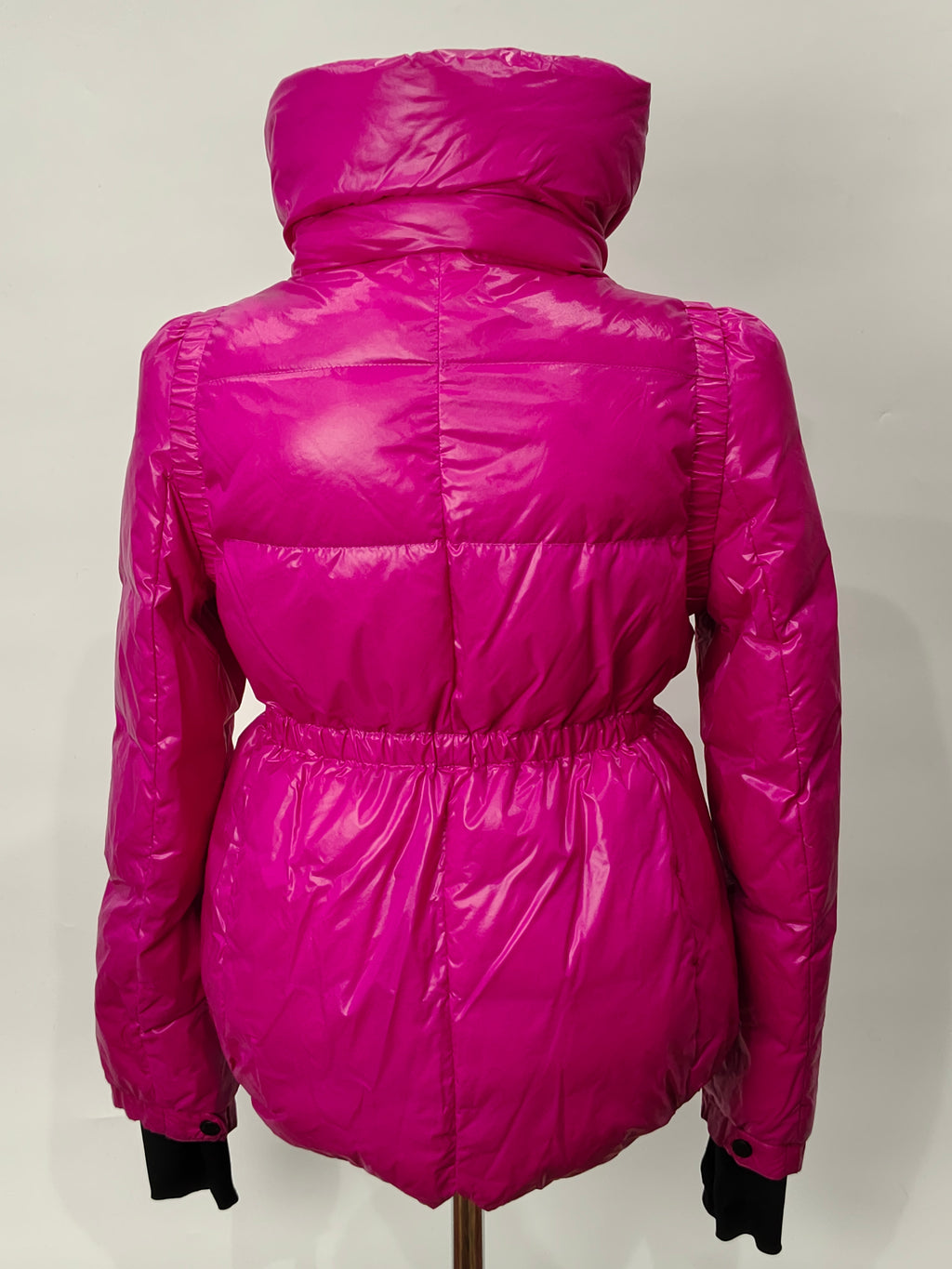 Original Moncler Enfant Girls Luxury Glossy Fuchsia Ski Down Jacket (14 Years / 164 cm)