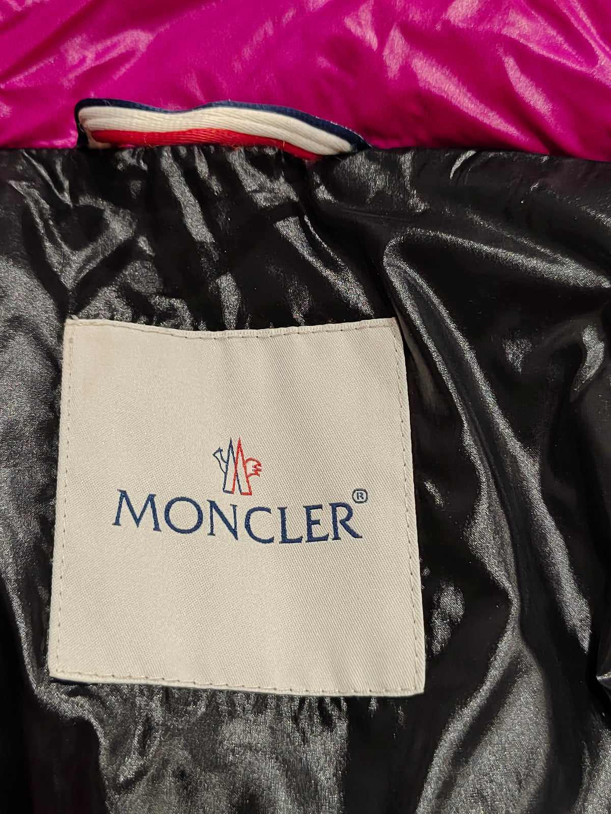 Original Moncler Enfant Girls Luxury Glossy Fuchsia Ski Down Jacket (14 Years / 164 cm)