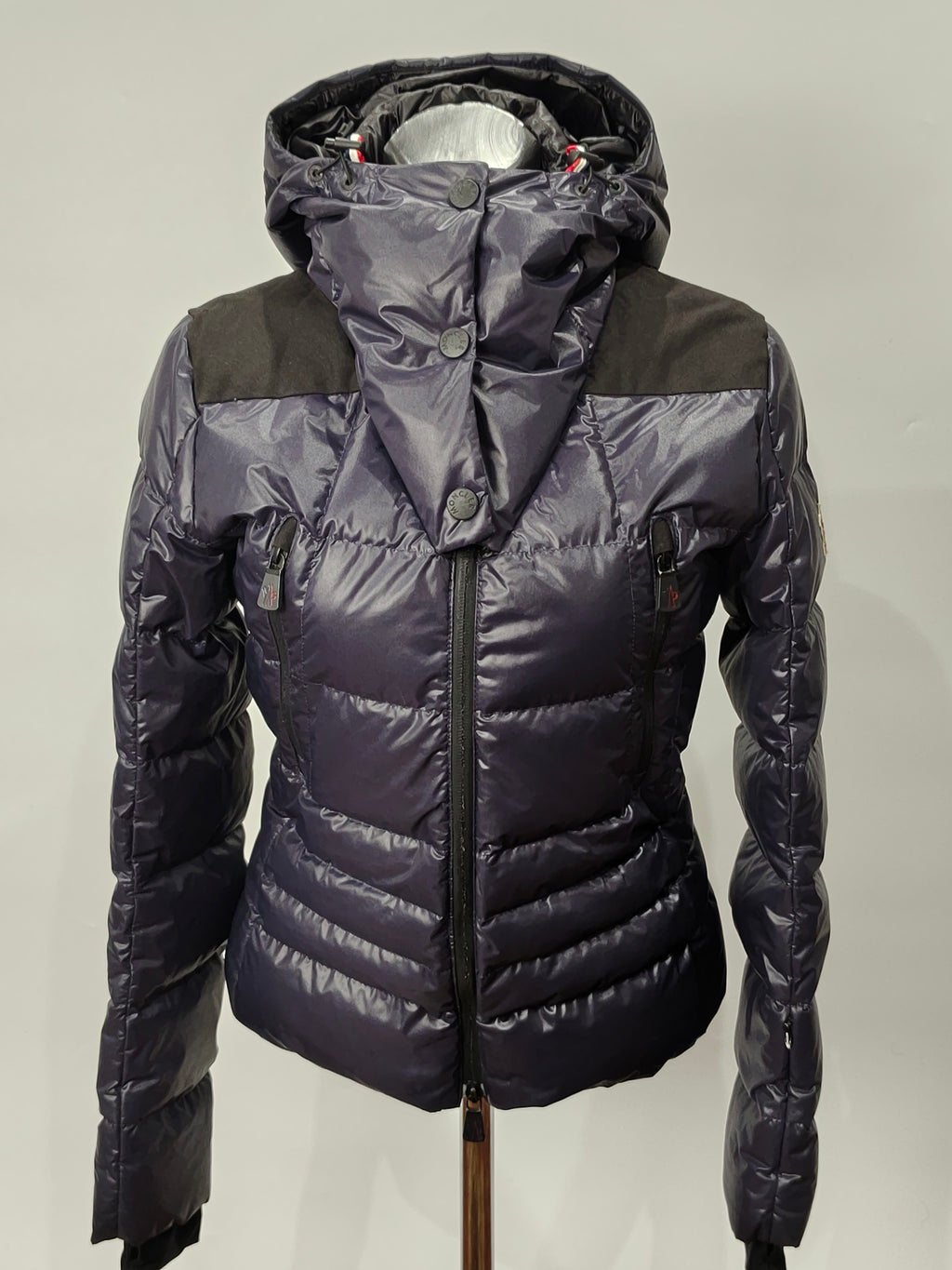 Original Moncler Grenoble "Casies" Women's Luxury Performance Ski Down Jacket (Size 0 / XS)