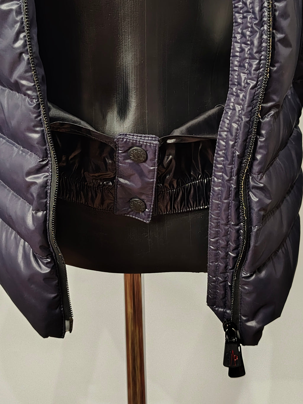 Original Moncler Grenoble "Casies" Women's Luxury Performance Ski Down Jacket (Size 0 / XS)