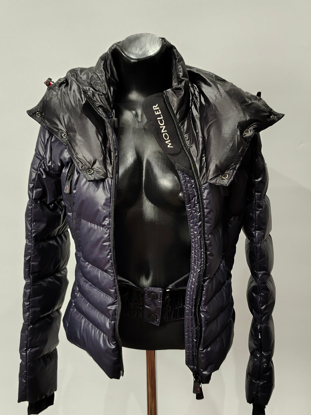 Original Moncler Grenoble "Casies" Women's Luxury Performance Ski Down Jacket (Size 0 / XS)